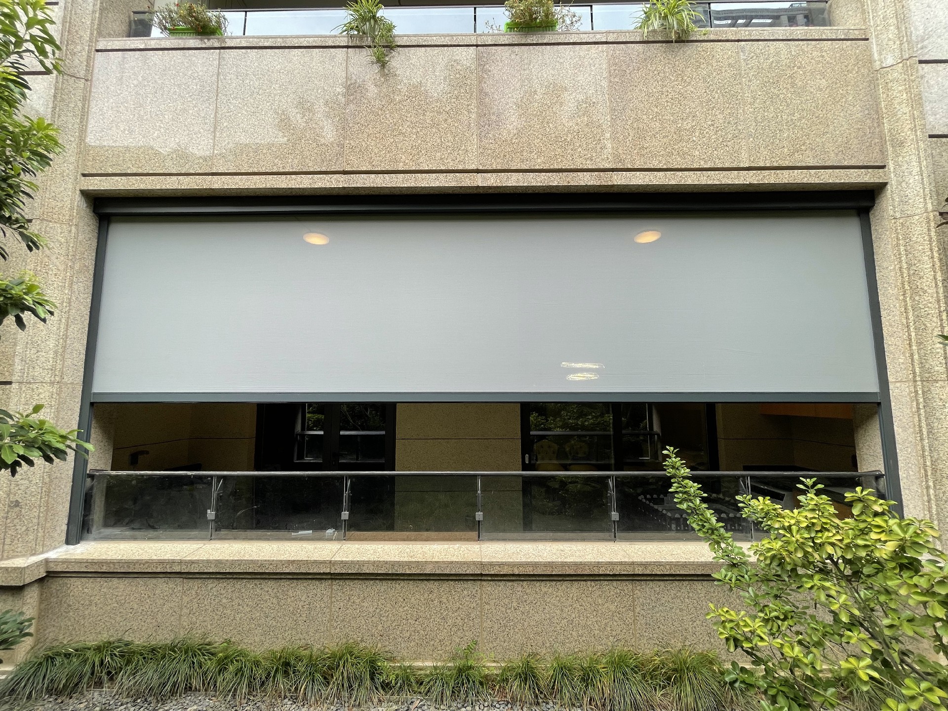 杭州超寬陽臺(tái)防風(fēng)卷簾